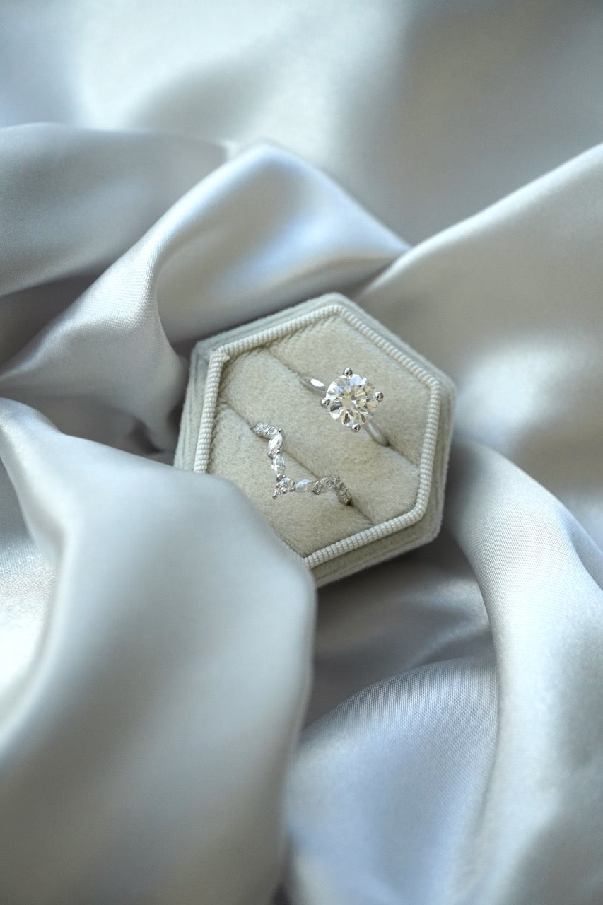 Lab diamond engagement set