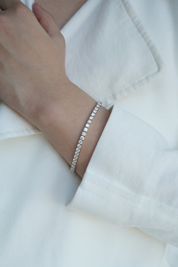 Diamond Tennis Bracelet - 8.15 Carats (Colorless, VS+ Clarity)