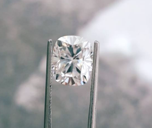 Elongated Cushion - Moissanite