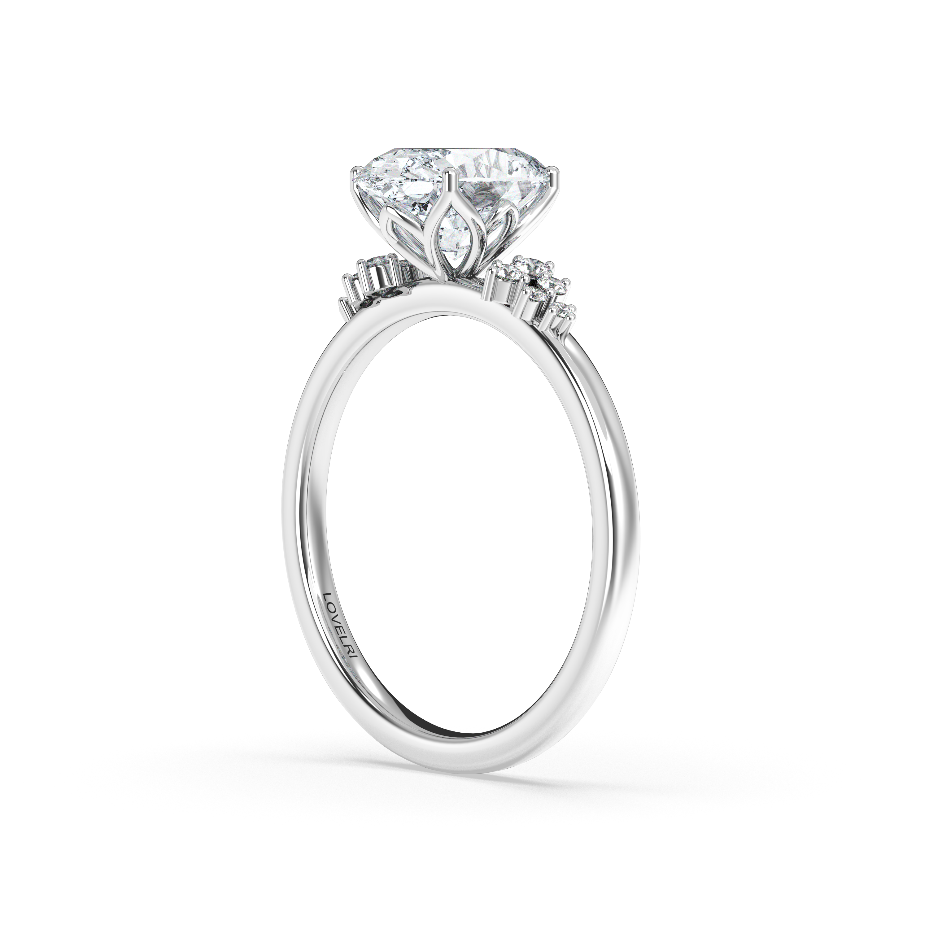 How to Choose the Perfect Engagement Ring for Surprises