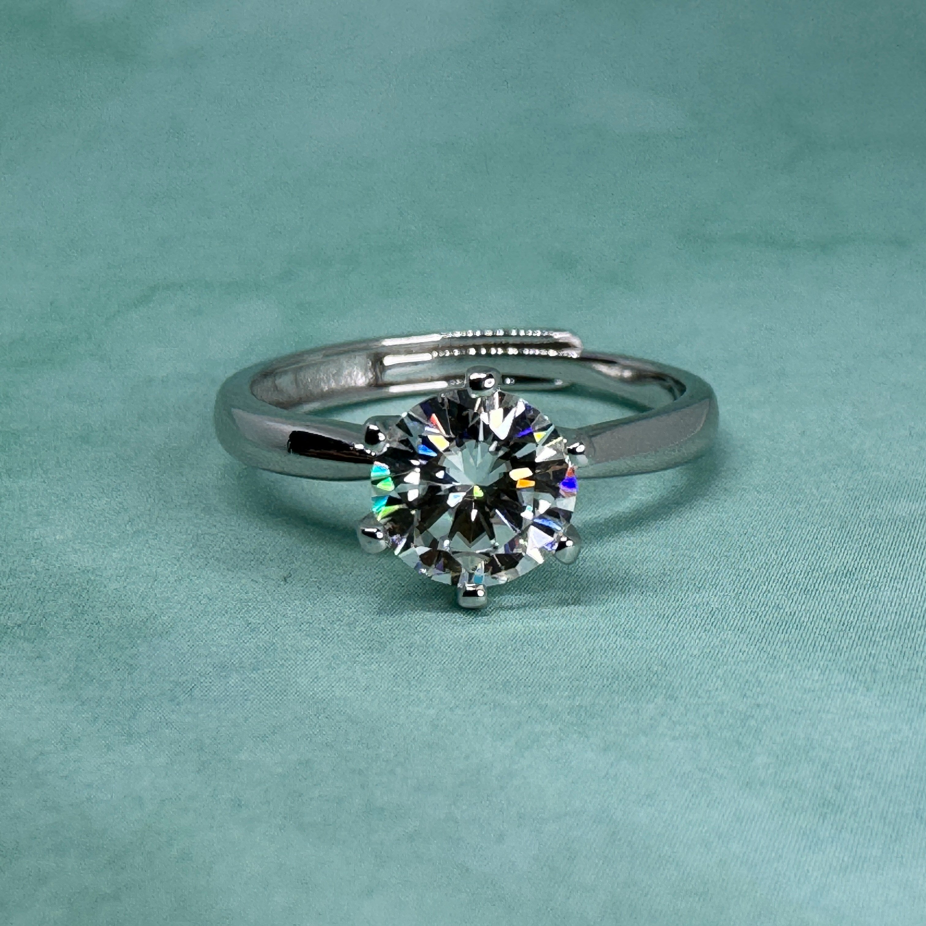 Engagement Ring Gemstones Guide: Moissanite, Lab Diamond & More