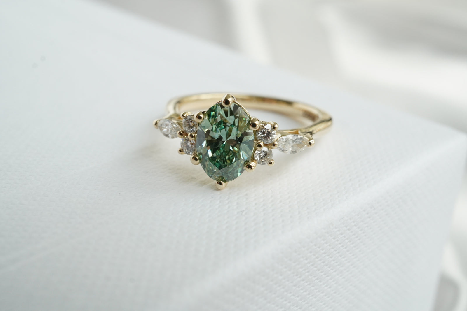 Handcrafted engagement rings featuring brilliant centre stones by Lovelri Toronto