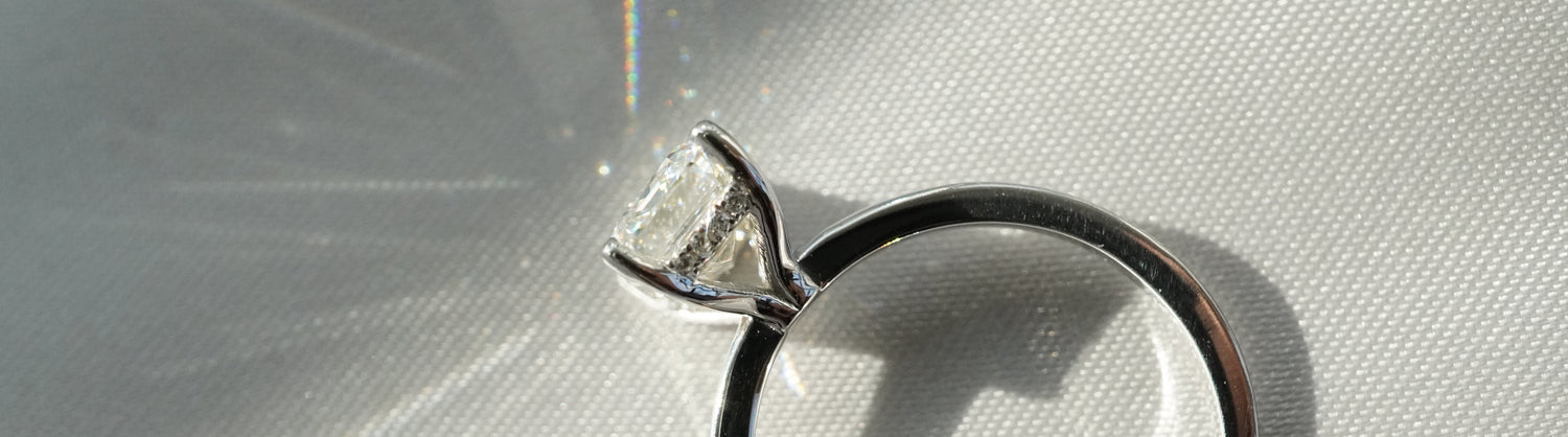 LA Ring - Lovelri Lab Diamond &amp; Moissanite Engagement Rings